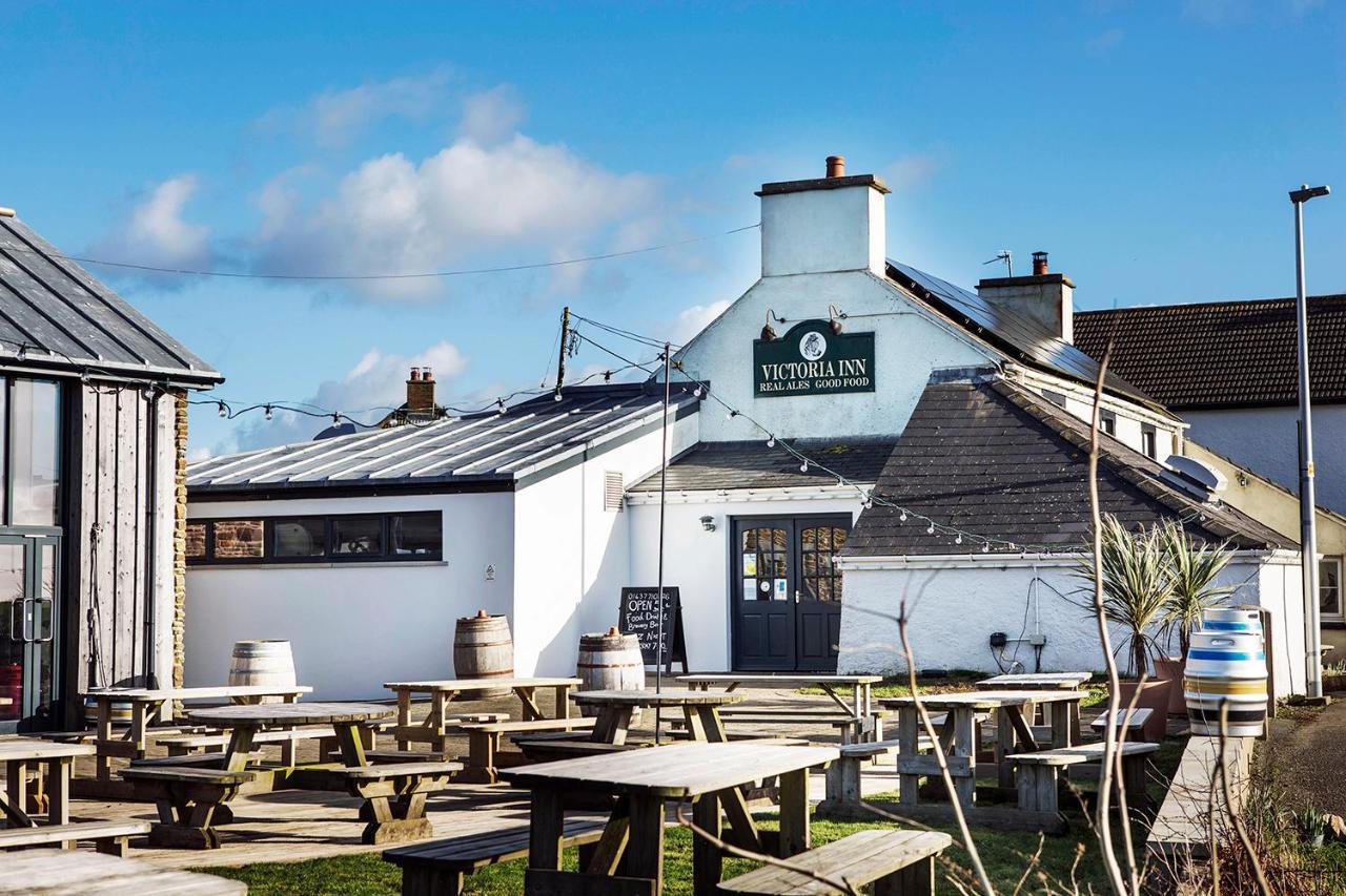 Victoria Inn Brewhouse B&B Roch Bagian luar foto