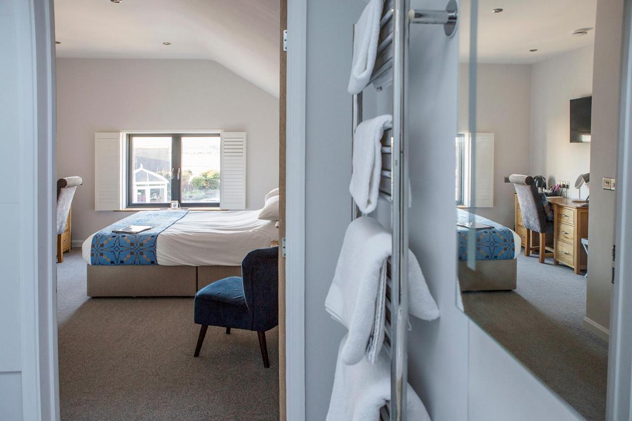 Victoria Inn Brewhouse B&B Roch Bagian luar foto